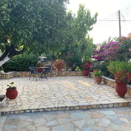 Lenasapartment Valanidorachi Exterior foto