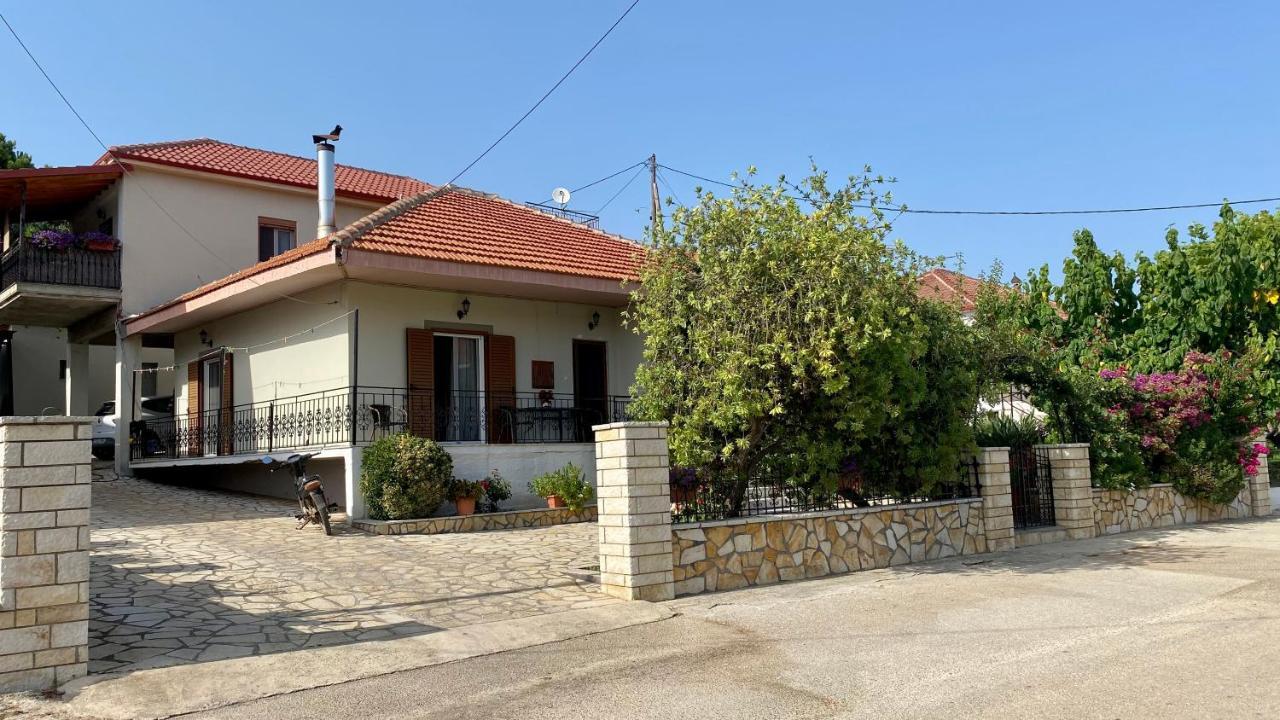Apartment Lenasapartment Valanidorachi